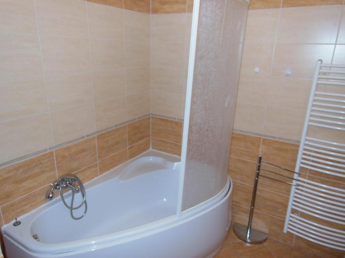 Apartman Slavkov Home & Parking Nová Lesná Εξωτερικό φωτογραφία
